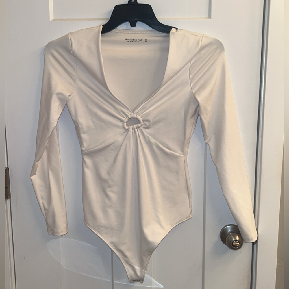 Abercrombie & Fitch Cream Long Sleeve V-Neck Bodysuit